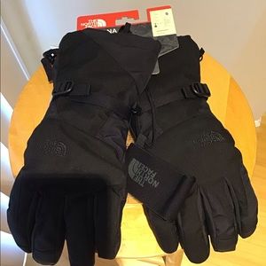 Brand new North Face ski gloves